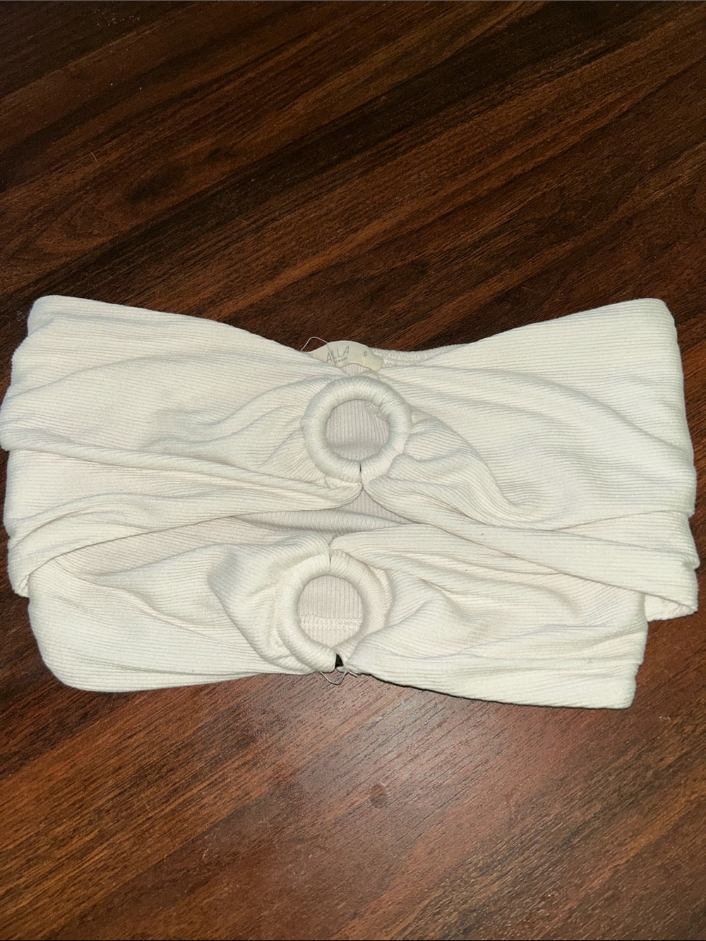 White Double-Ring strapless crop top